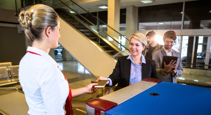 How does the boarding process work for United Airlines?